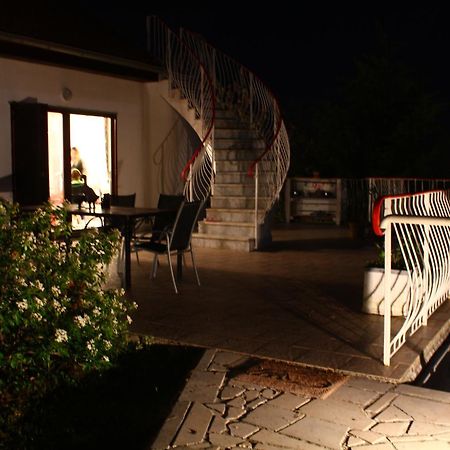 Villa Mittler ロヴラン エクステリア 写真